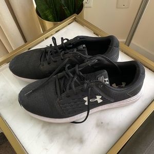 Men’s under armour sneakers